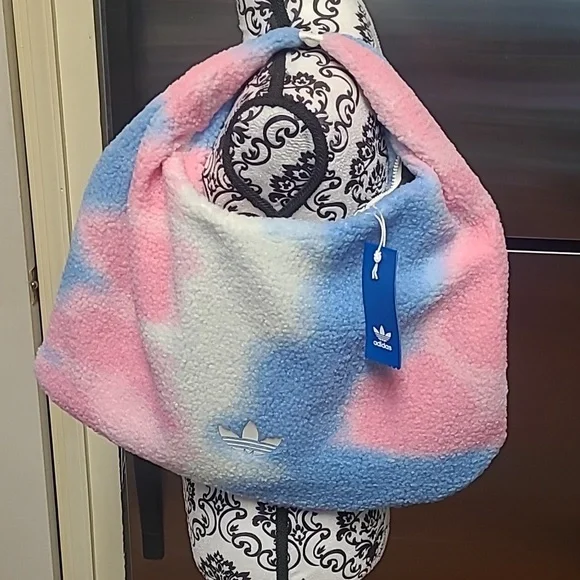 Adidas Shoulder Bag - Picture 1 of 11